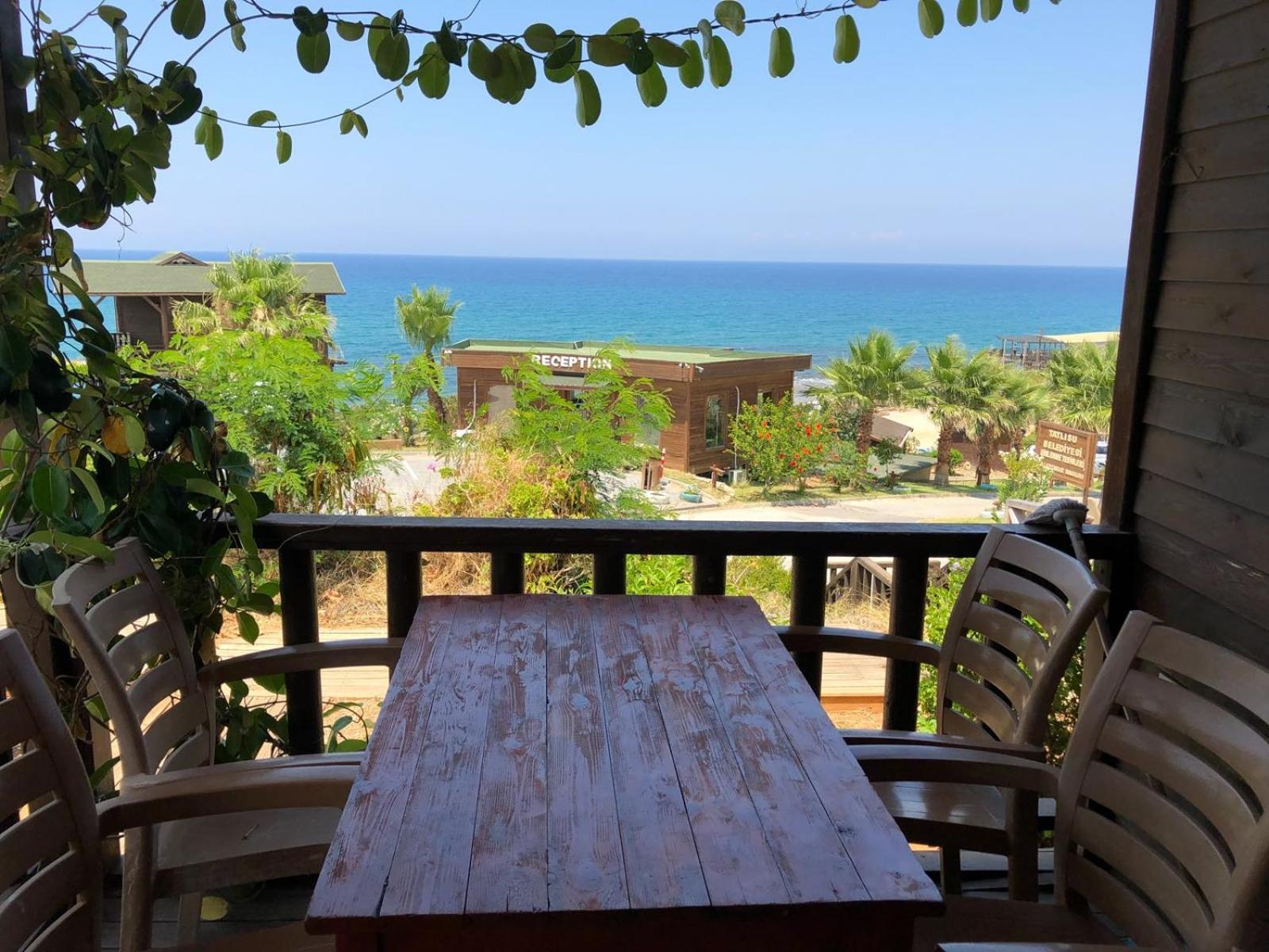 Zambak Holiday Village & Restaurant Superb Seafront Location ! Agios Georgios  Exterior photo